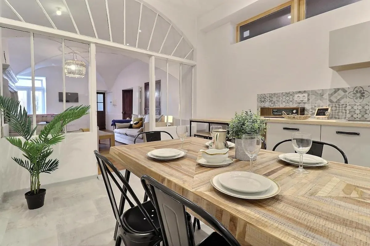 Le Villeneuve Chabeuil Apartment